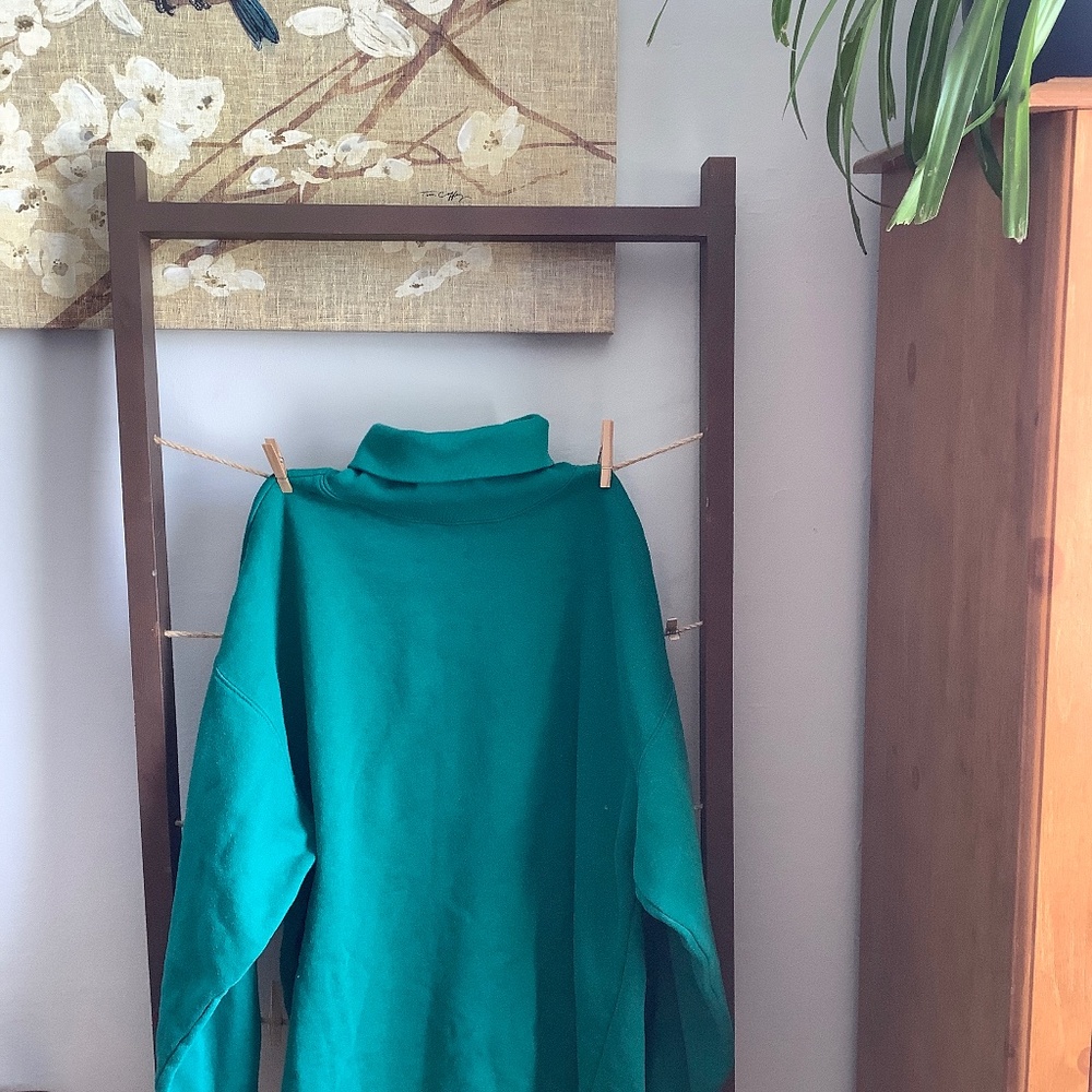 Excellent condition green jersey sweater with cowl neck.